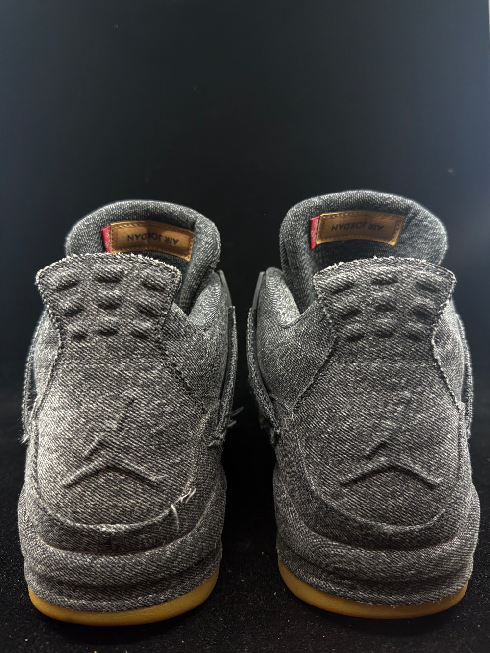 *USED/NO BOX* AJ 4 X LEVIS - BLACK/NO LABEL