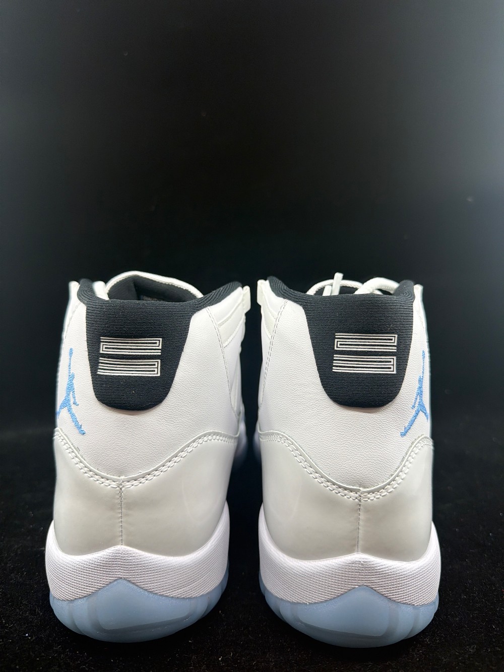 AJ 11 - LEGEND BLUE (2024)