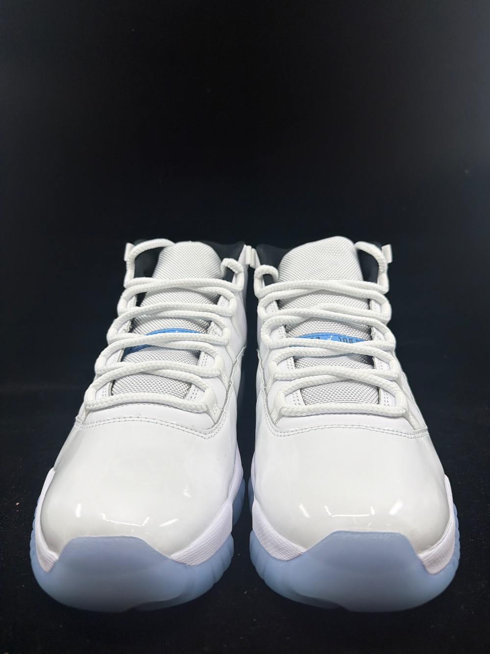 AJ 11 - LEGEND BLUE (2024)