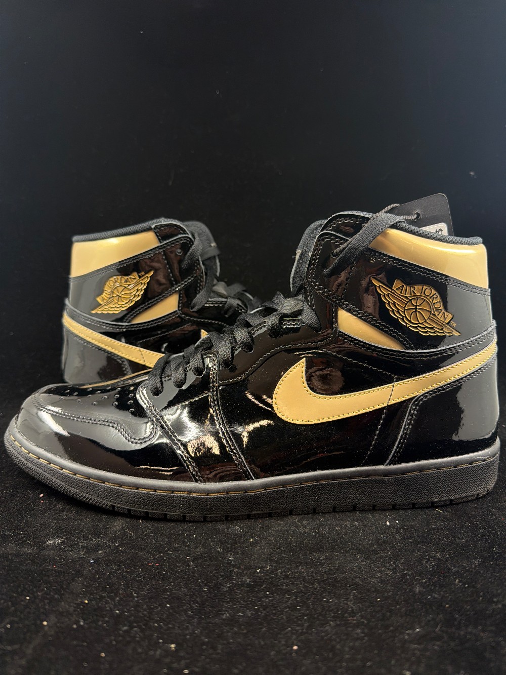*USED* AJ 1 - BLACK METALLIC GOLD
