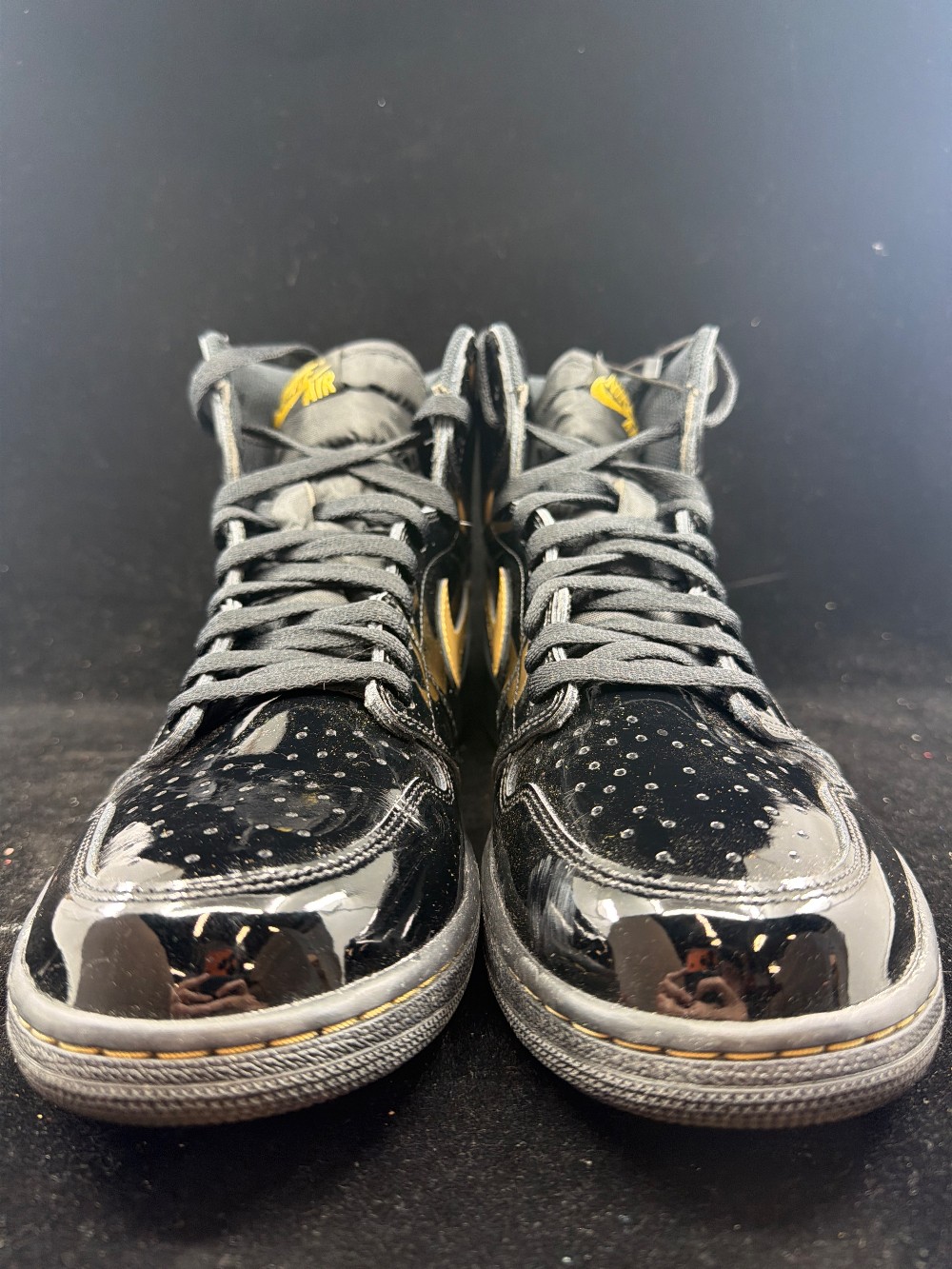 *USED* AJ 1 - BLACK METALLIC GOLD