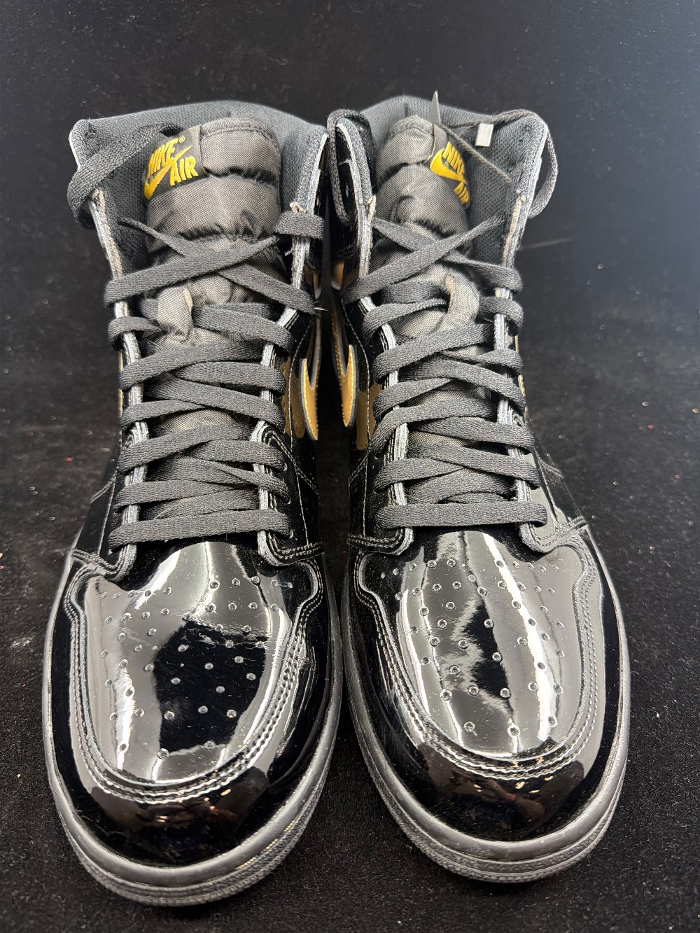 *USED* AJ 1 - BLACK METALLIC GOLD