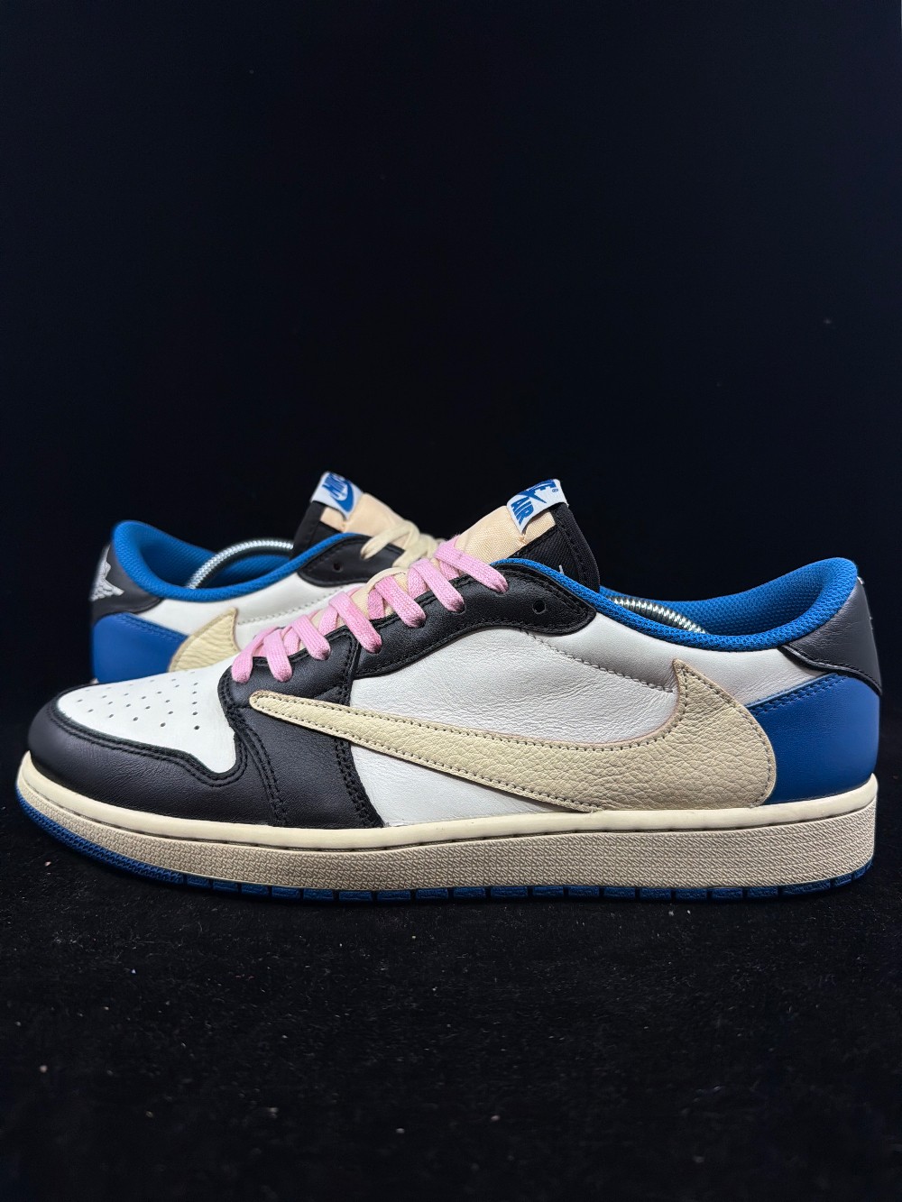 *USED* AJ 1 LOW X TRAVIS SCOTT X FRAGMENT