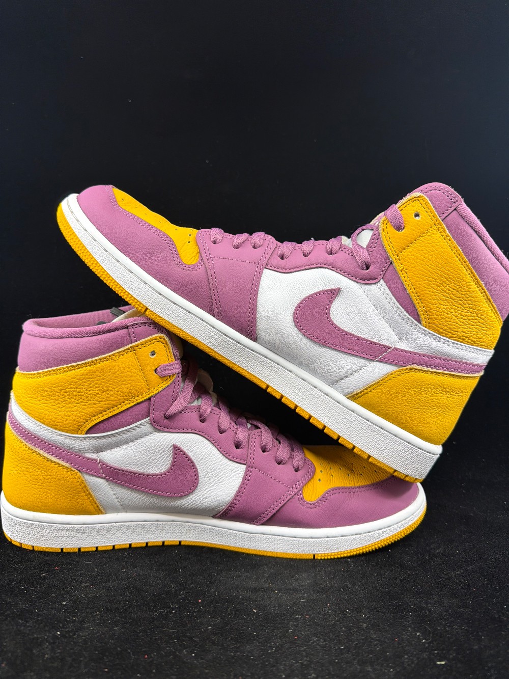 *USED* AJ 1 - BROTHERHOOD