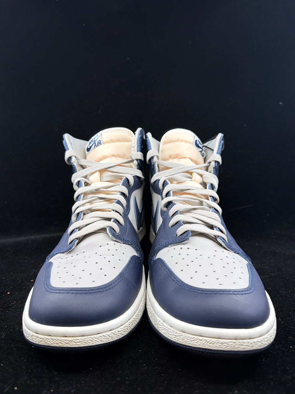 *USED* AJ 1 - GEORGETOWN