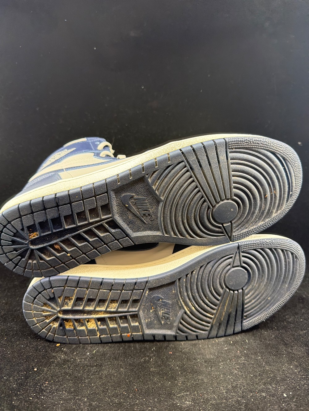 *USED* AJ 1 - GEORGETOWN