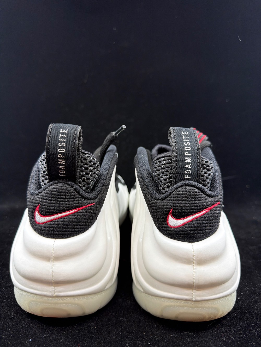 *USED* NIKE FOAMPOSITE - PEARL (2025)