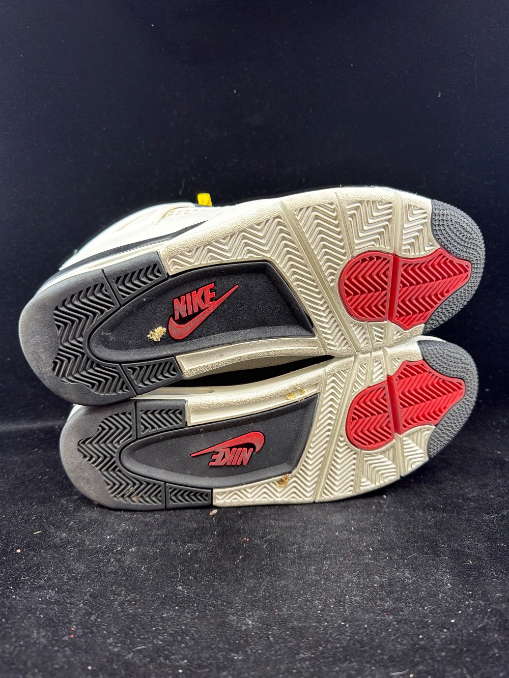 *USED* AJ 4 - FLIGHT CLUB