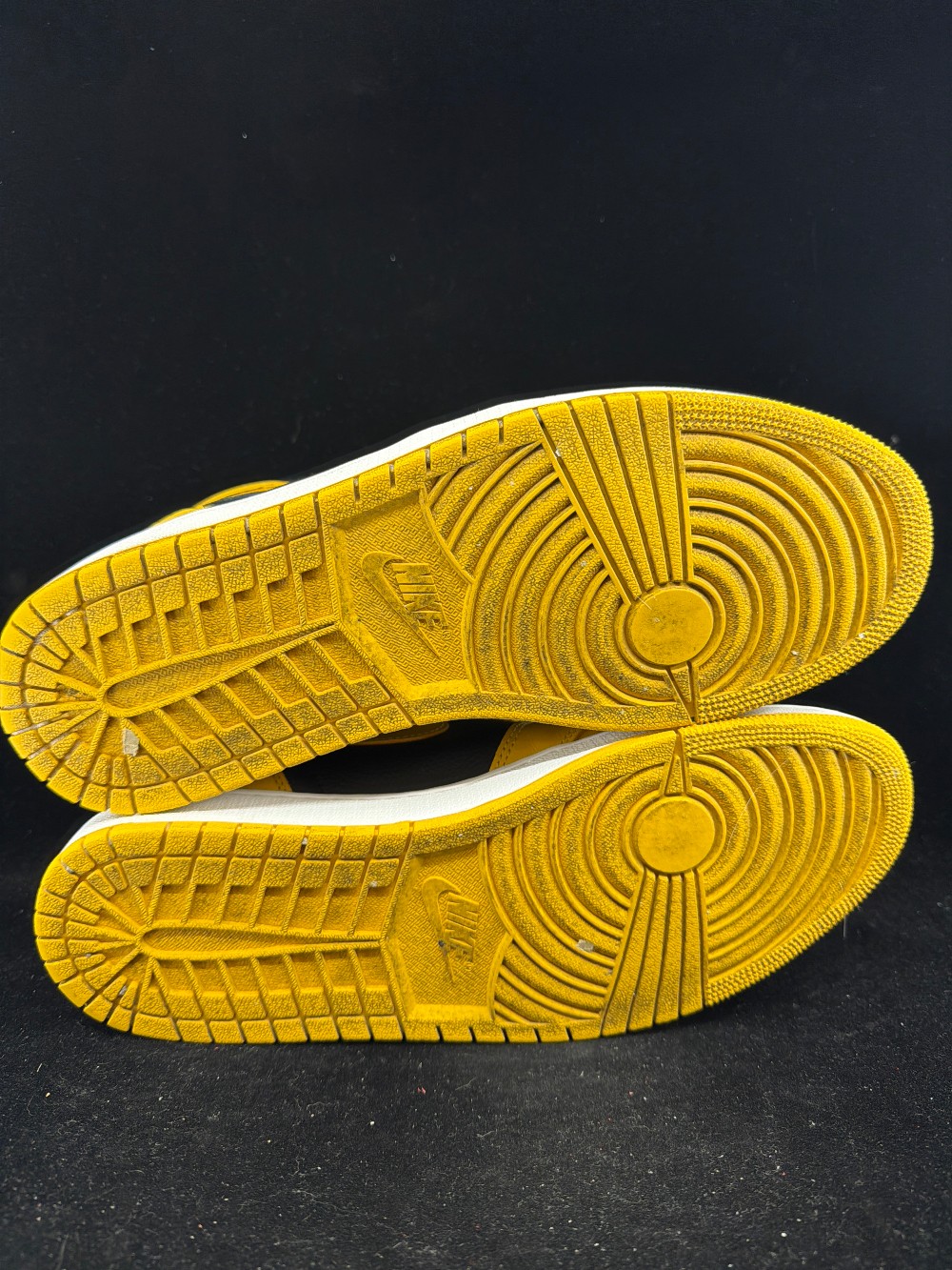 *USED* AJ 1 - POLLEN