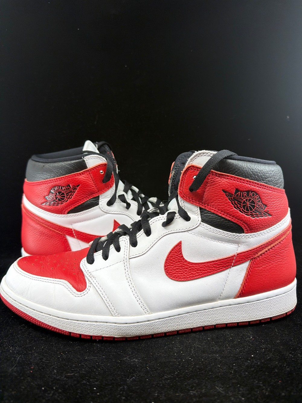 *USED* AJ 1 - HERITAGE