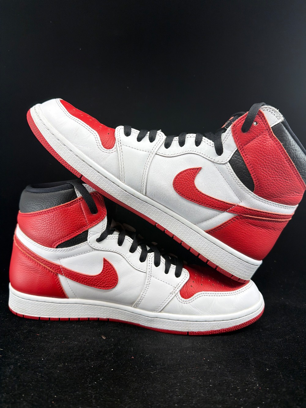 *USED* AJ 1 - HERITAGE