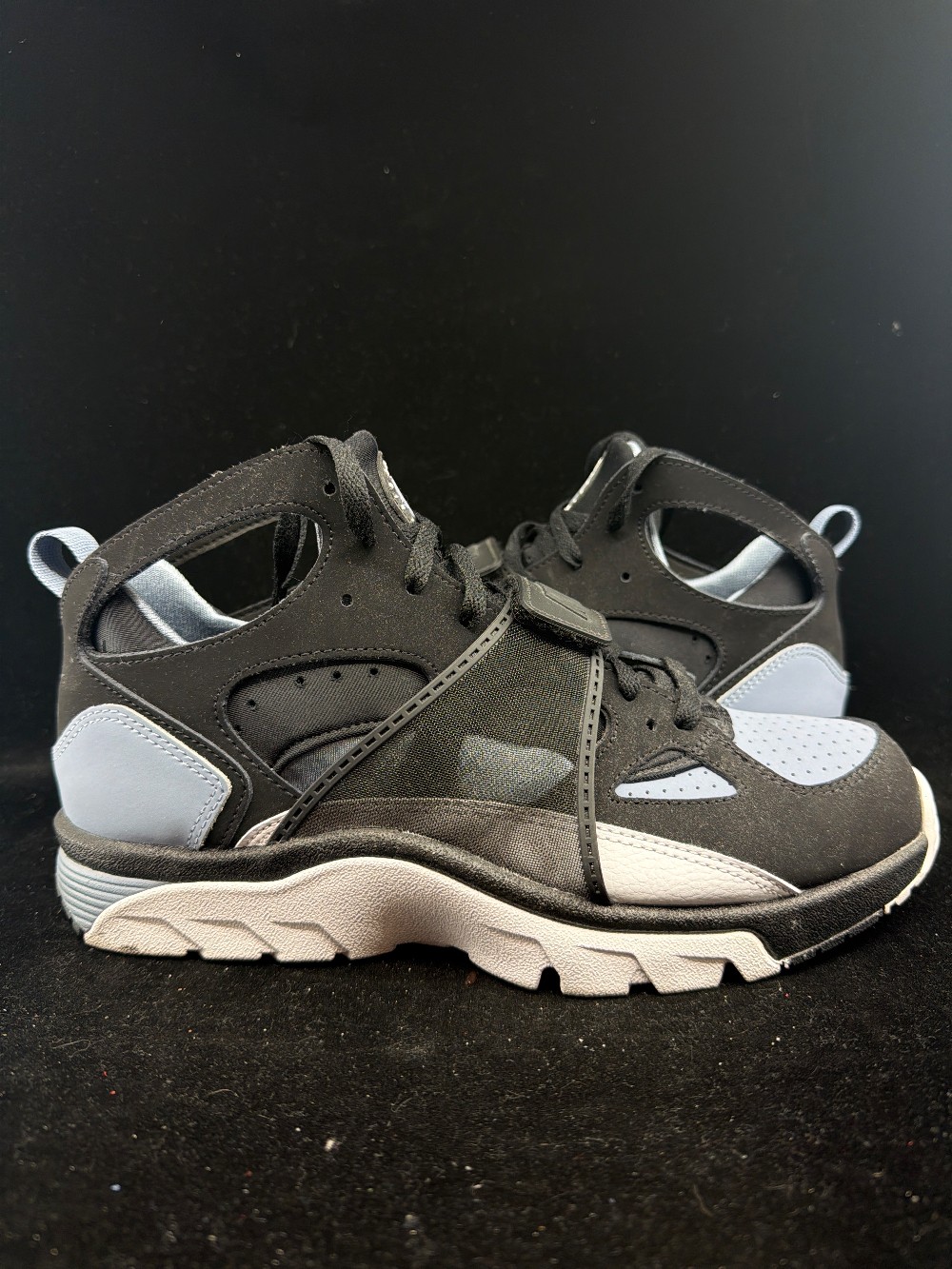 *USED* NIKE AIR HUARACHE - COOL BLUE BLACK