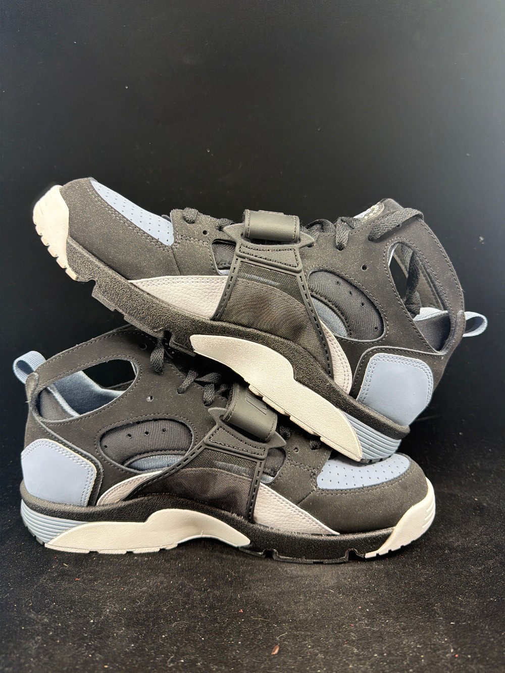 *USED* NIKE AIR HUARACHE - COOL BLUE BLACK