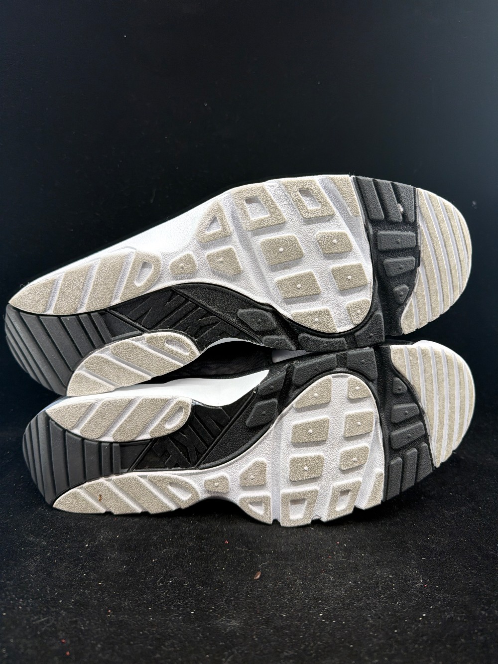 *USED* NIKE AIR HUARACHE - COOL BLUE BLACK