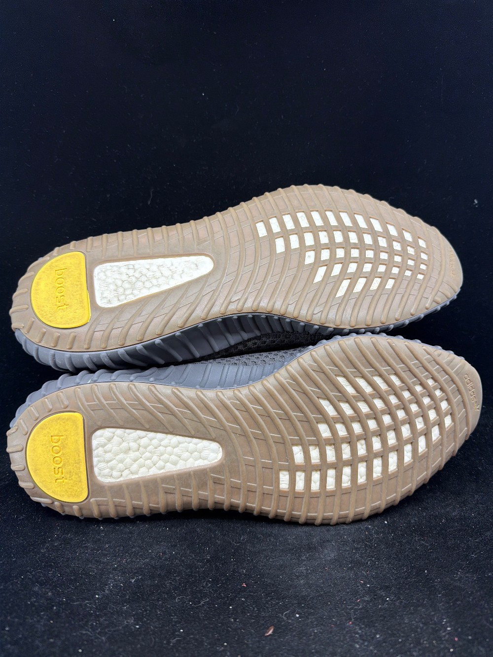 *USED* YEEZY BOOST 350 V2 - CINDER REFLECTIVE