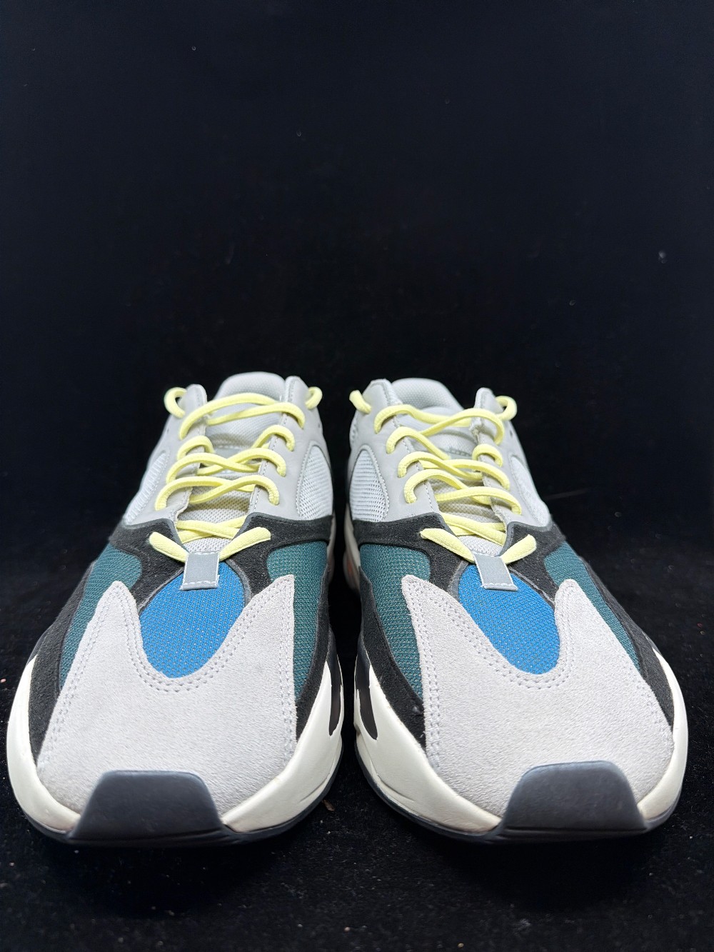 *USED* YEEZY BOOST 700 - WAVE RUNNER