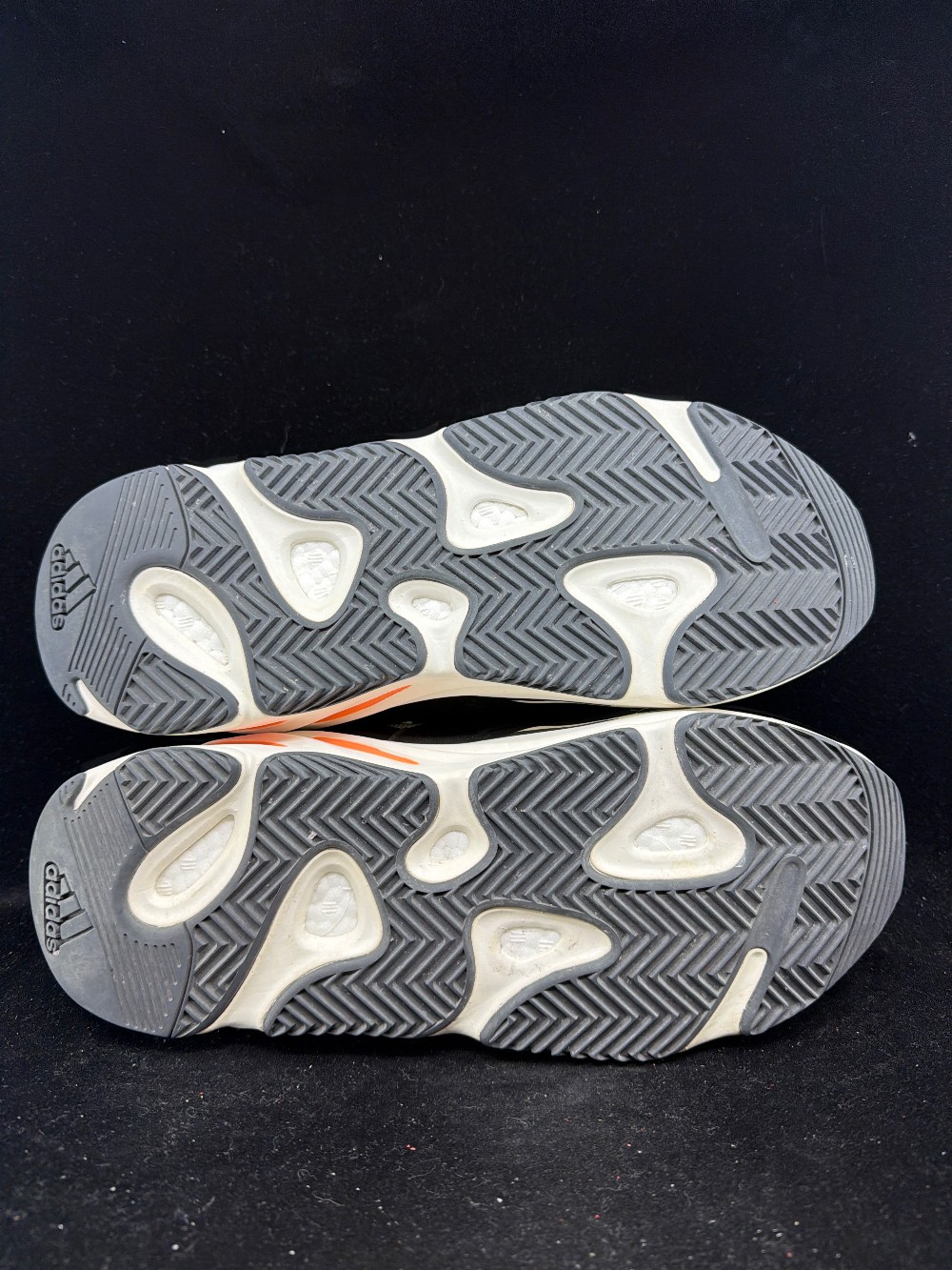 *USED* YEEZY BOOST 700 - WAVE RUNNER