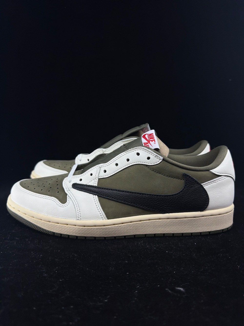 AJ 1 LOW X TRAVIS SCOTT - MEDIUM OLIVE