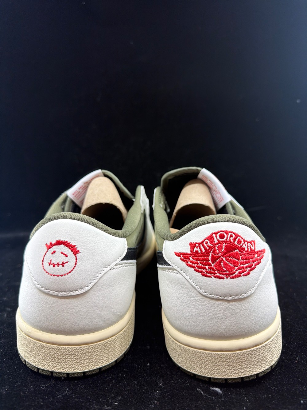 AJ 1 LOW X TRAVIS SCOTT - MEDIUM OLIVE