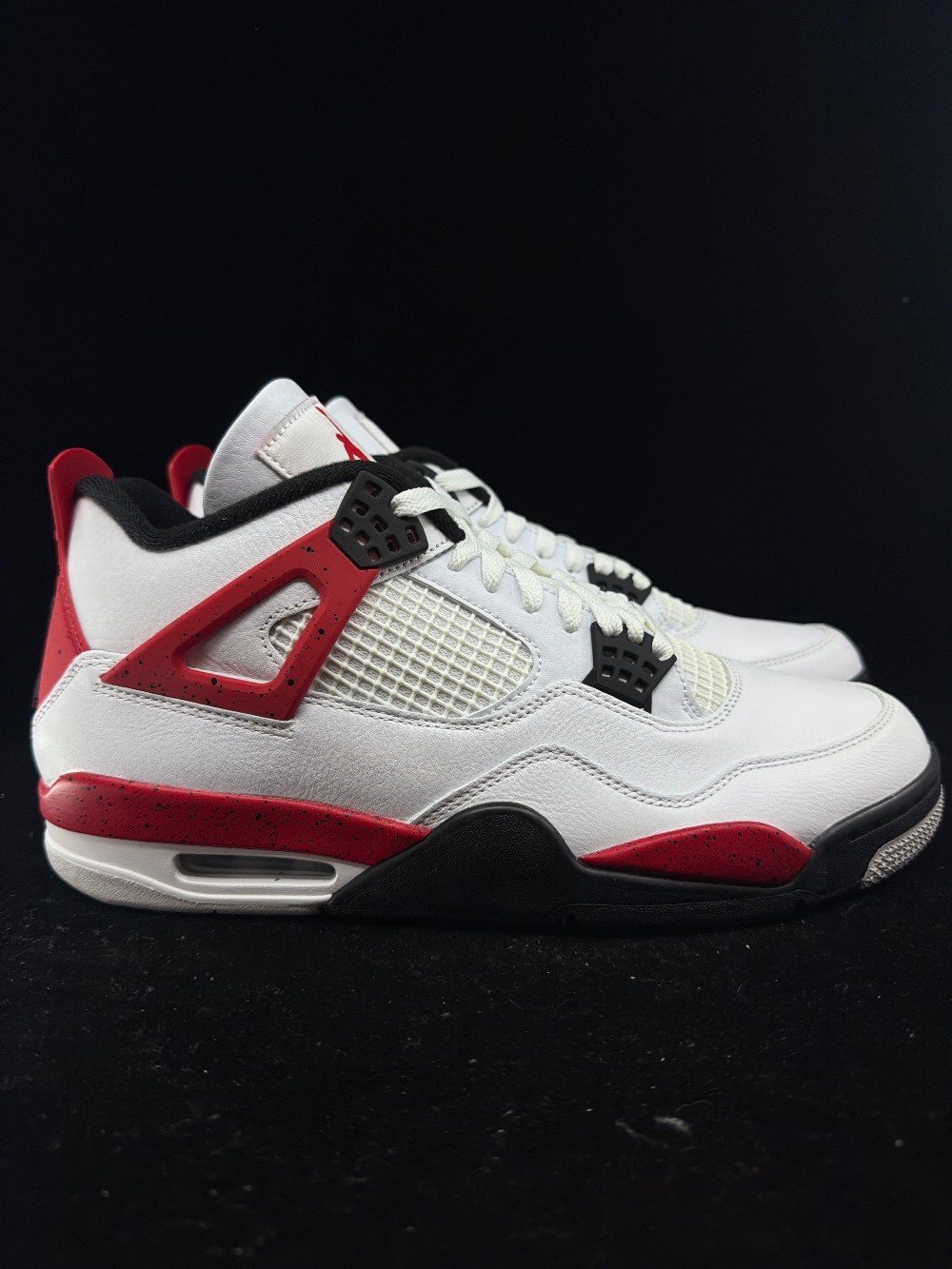 AJ 4 - RED CEMENT