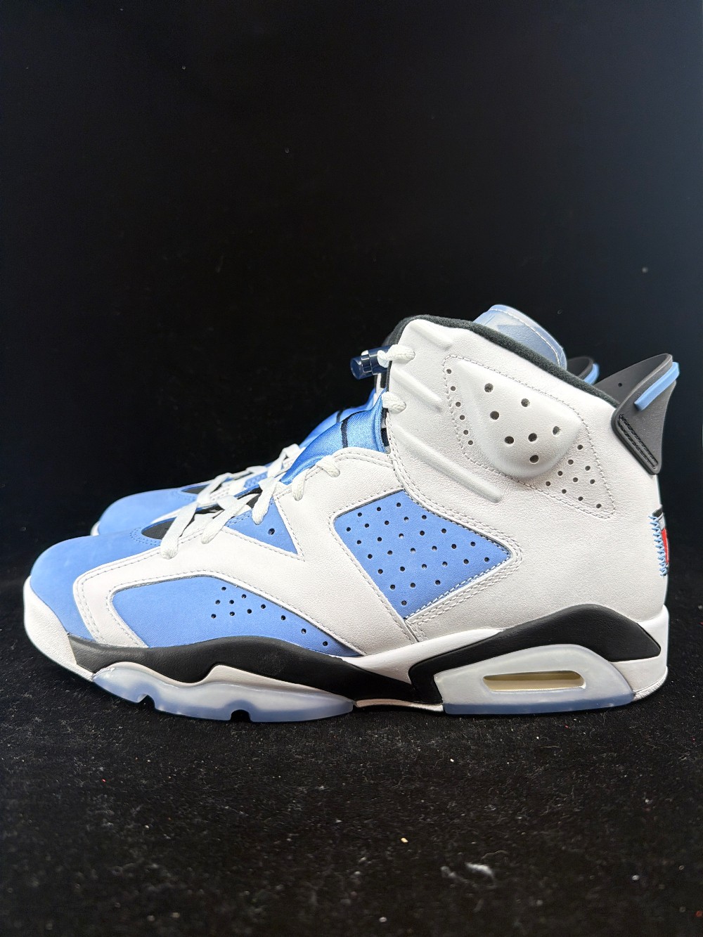 AJ 6 - UNC WHITE