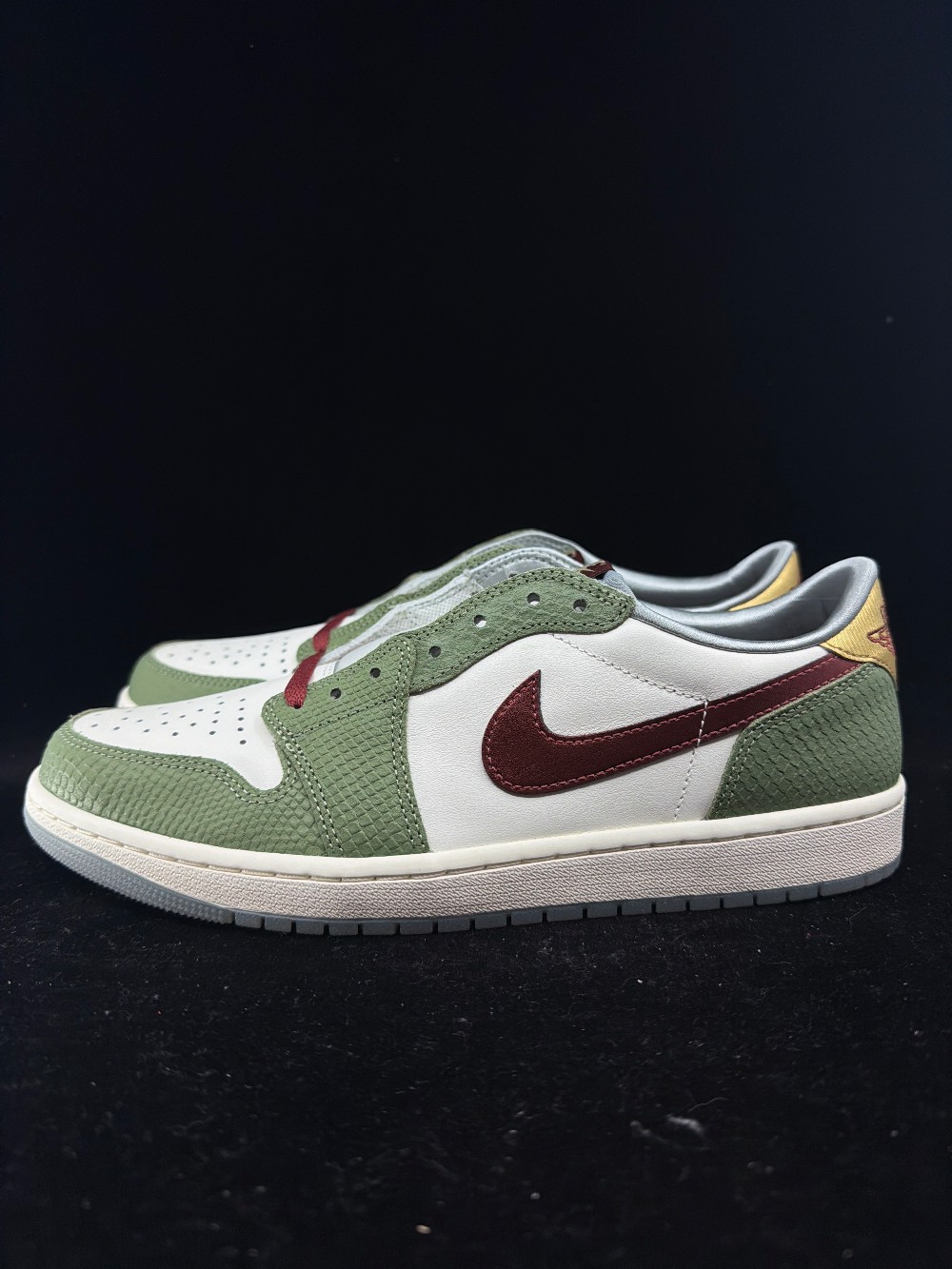 AJ 1 LOW OG - YEAR OF THE DRAGON (2024)
