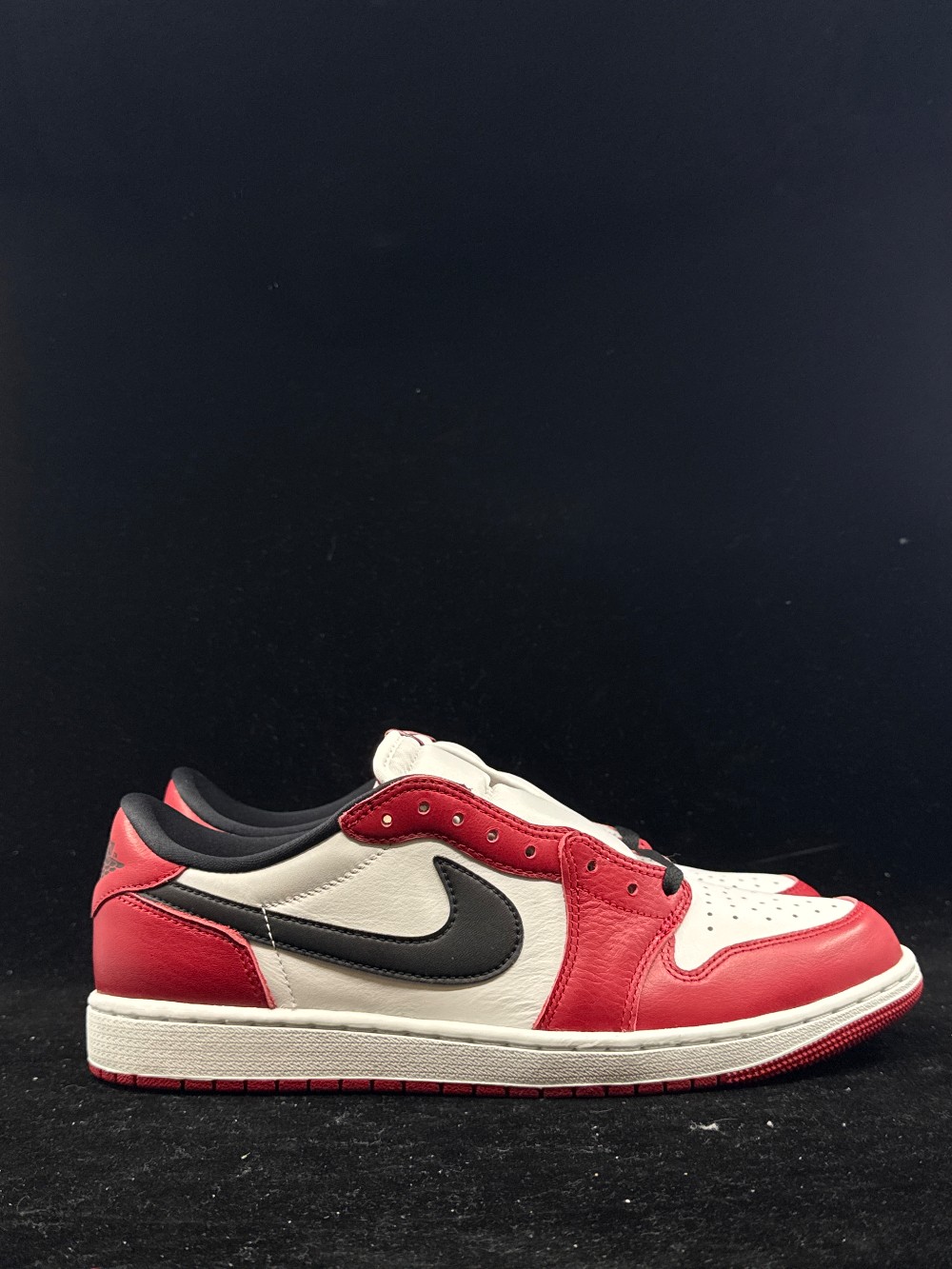 AJ 1 LOW OG - CHICAGO (2025)
