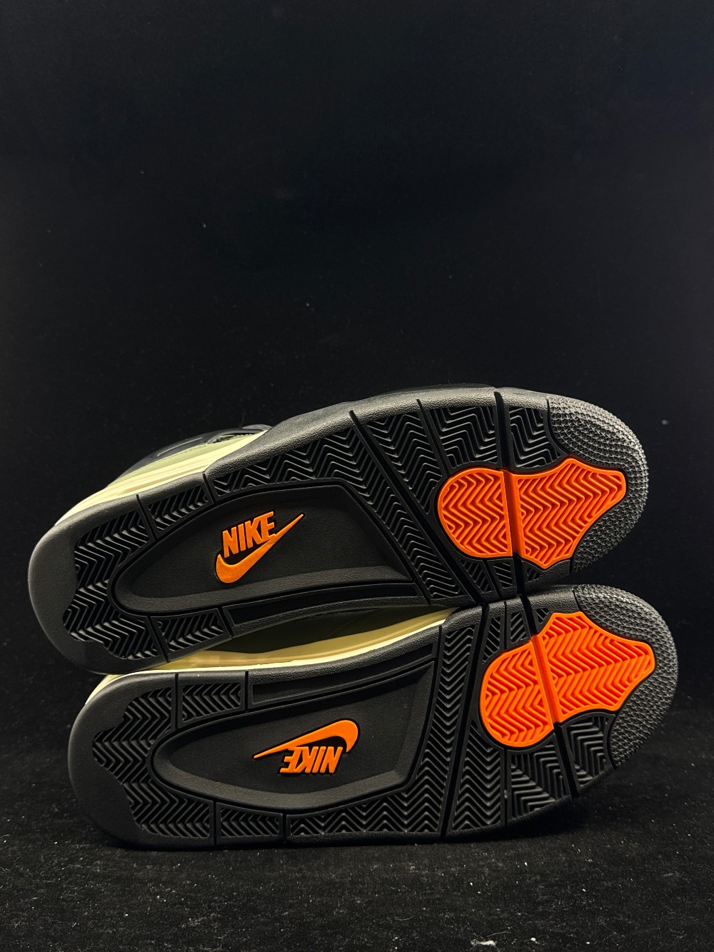 AJ 4 - UNDEFEATED (2025)