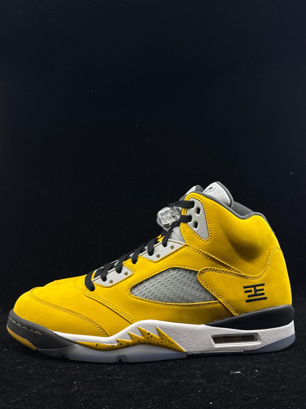 AJ 5 - TOKYO T23 (2025)