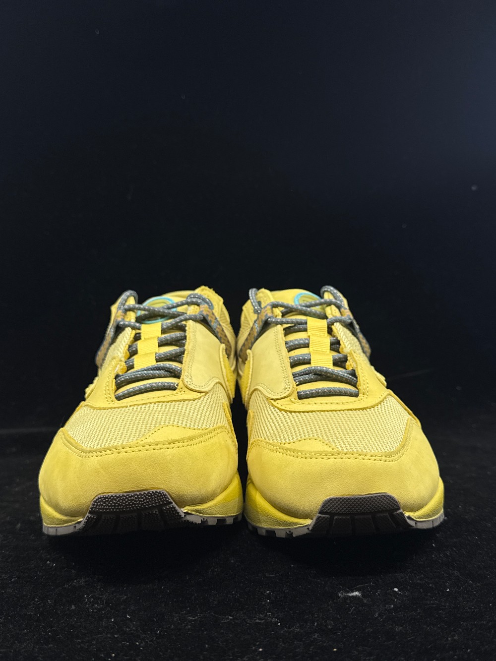 *USED* NIKE AIR MAX 1 X TRAVIS SCOTT - SATURN GOLD