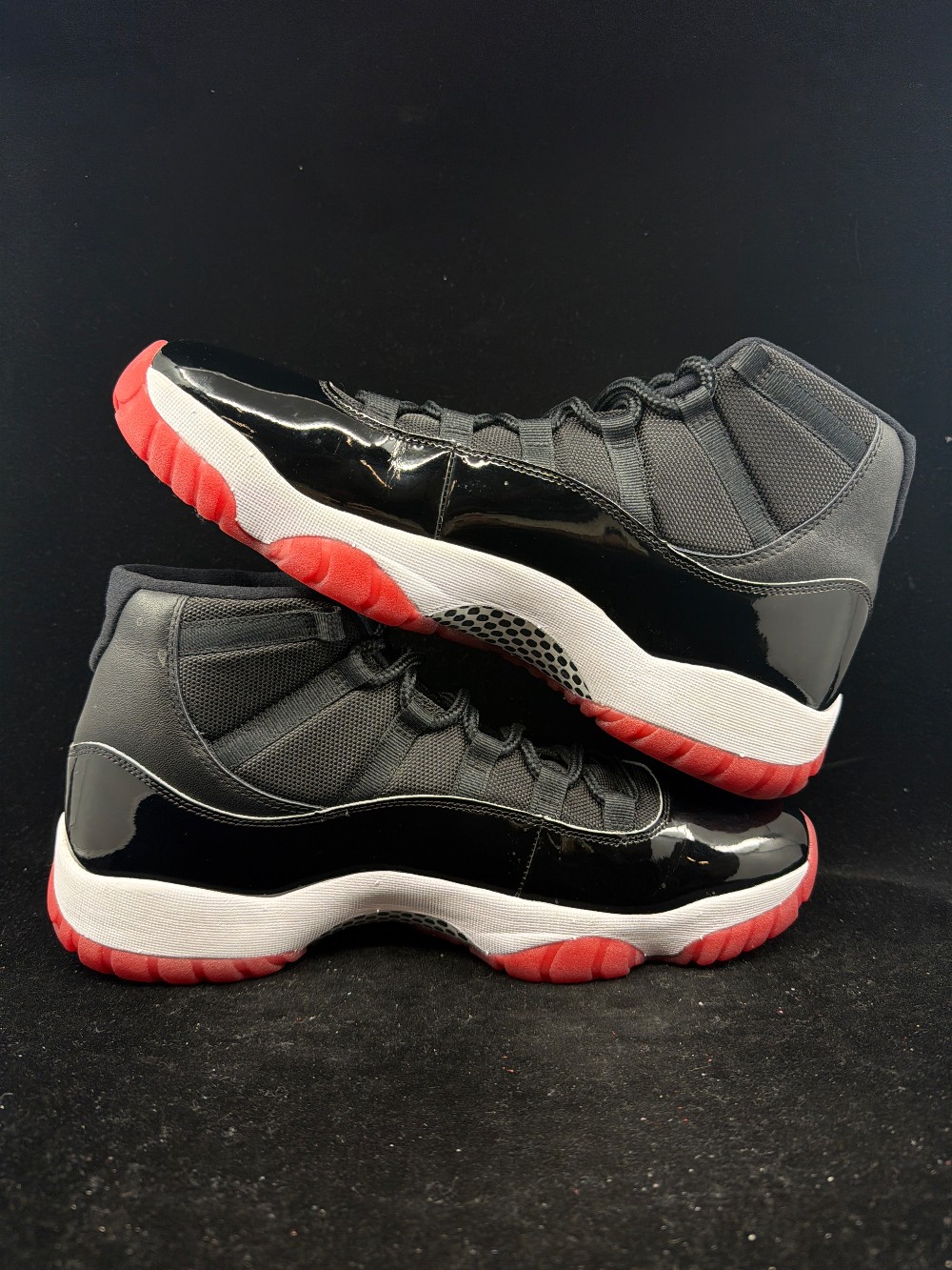 *USED/NO BOX* AJ 11 - PLAYOFF BRED (2019)