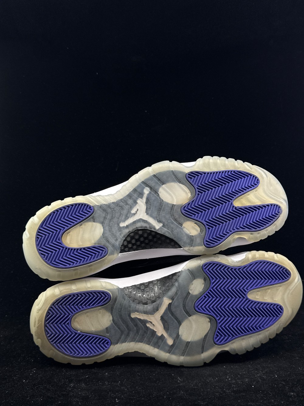 *USED* AJ 11 - CONCORD (2018)