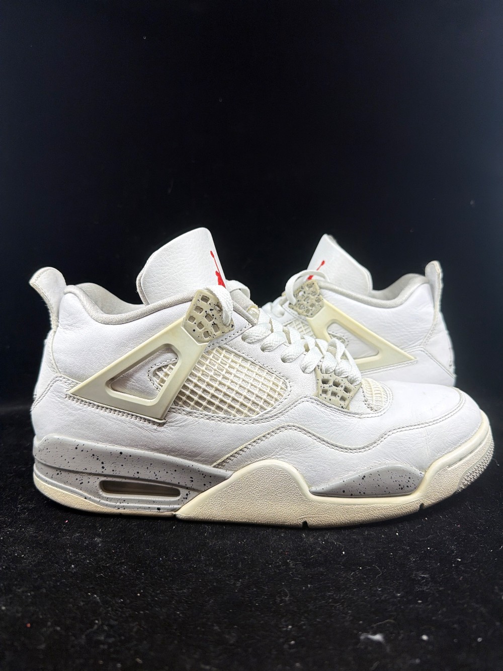 *USED/NO BOX* AJ 4 - WHITE OREO (2020)