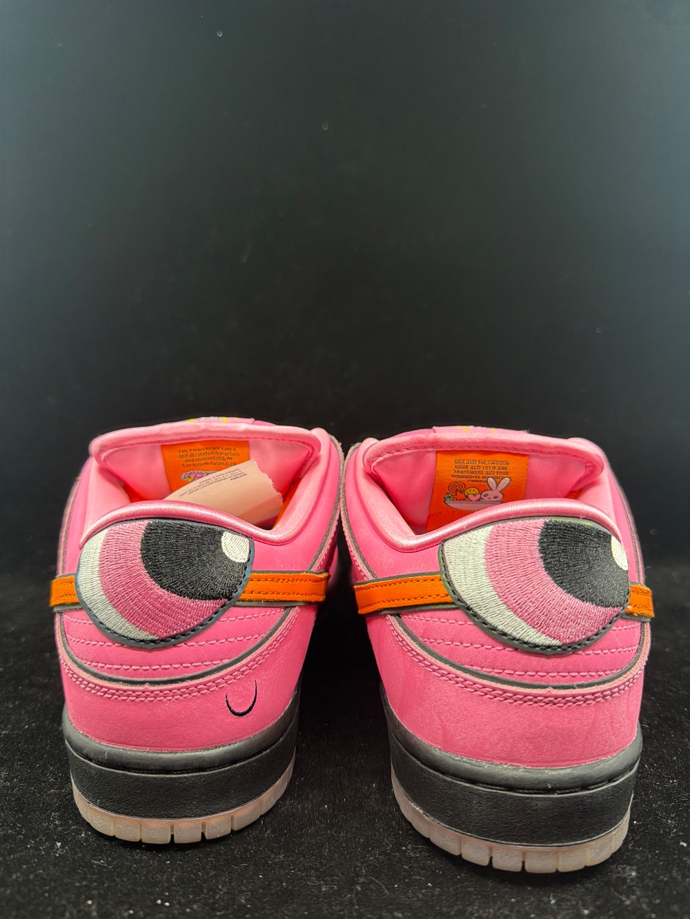*USED* NIKE SB DUNK LOW X THE POWERPUFF GIRLS - BLOSSOM