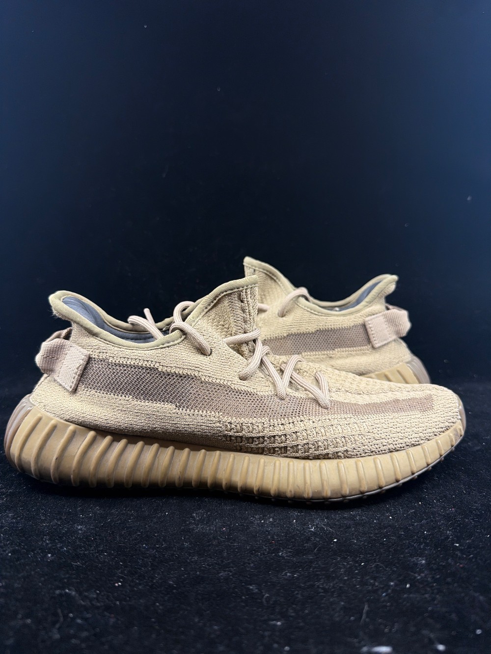 *USED/NO BOX* YEEZY 350 V2 - EARTH