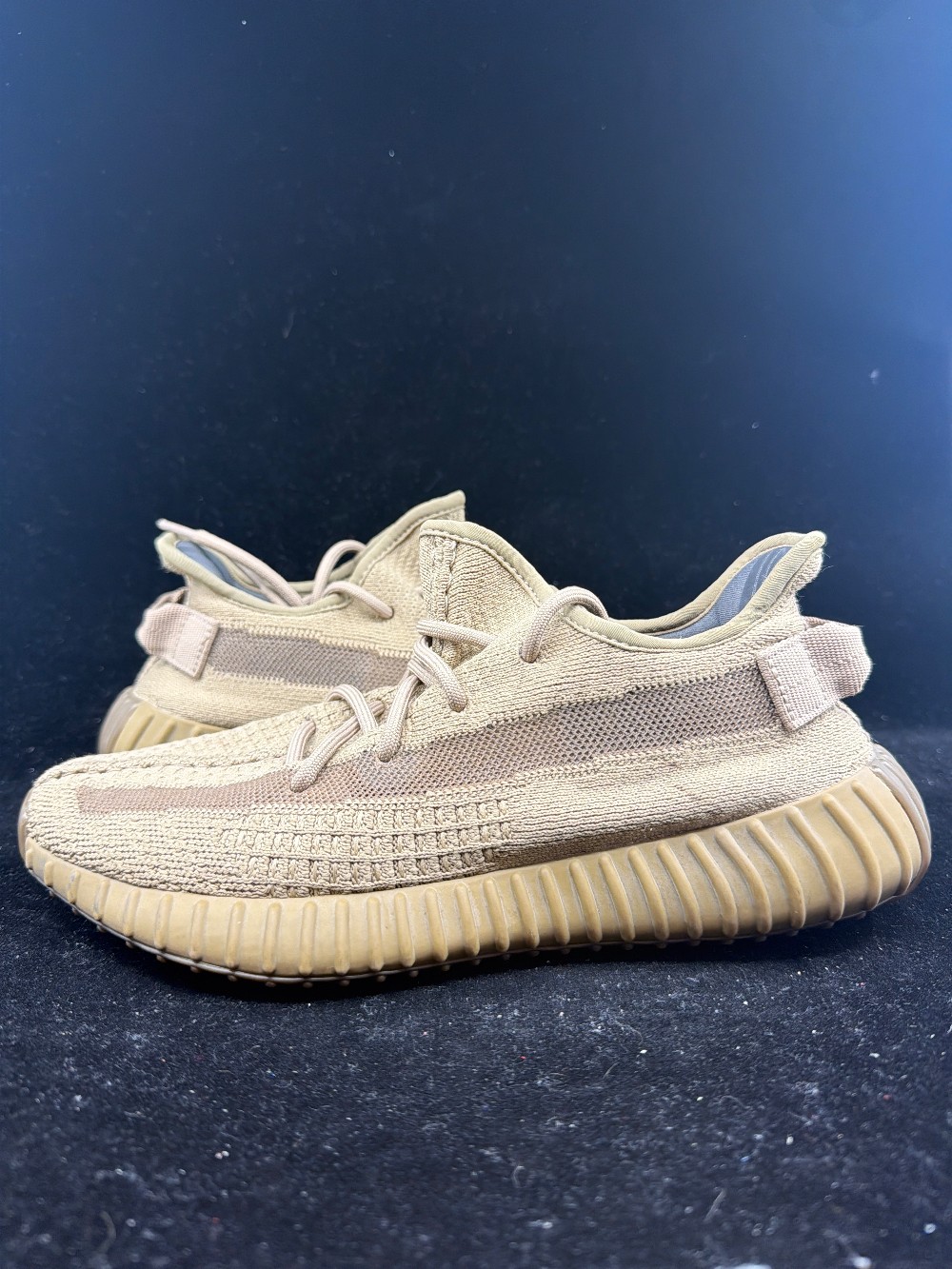 *USED/NO BOX* YEEZY 350 V2 - EARTH