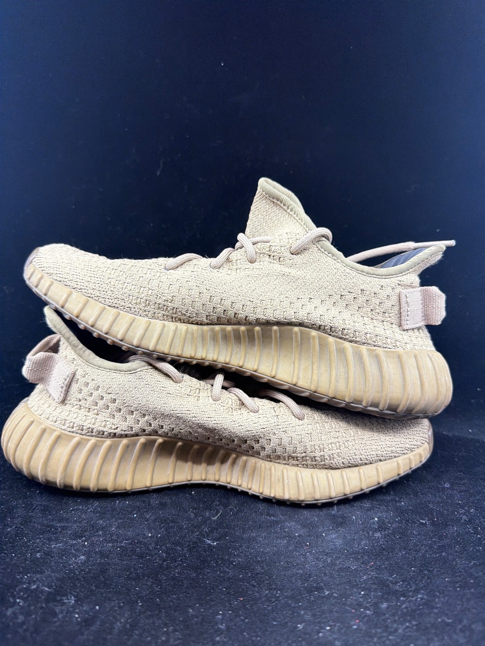 *USED/NO BOX* YEEZY 350 V2 - EARTH