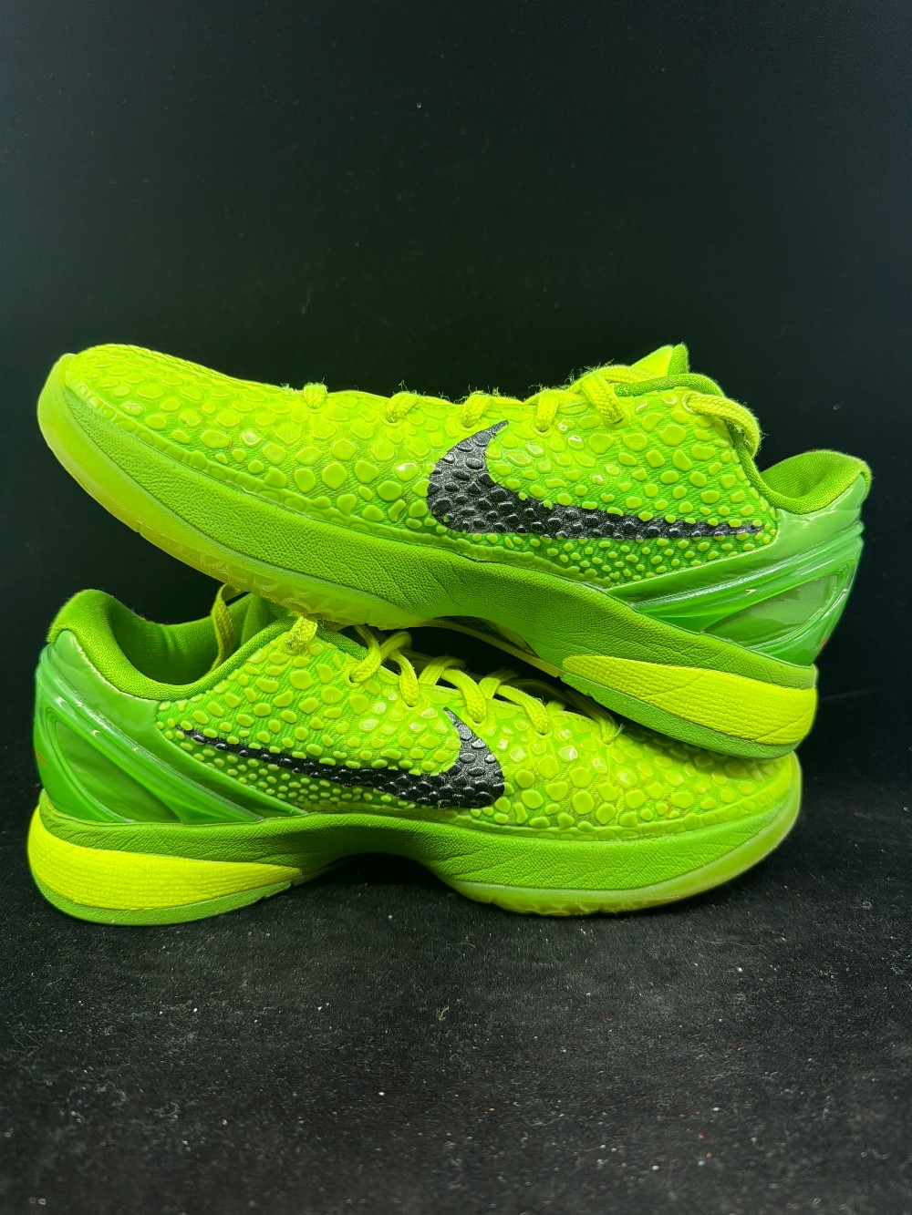 *USED/NO BOX* NIKE KOBE 6 PROTRO - GRINCH (2020)