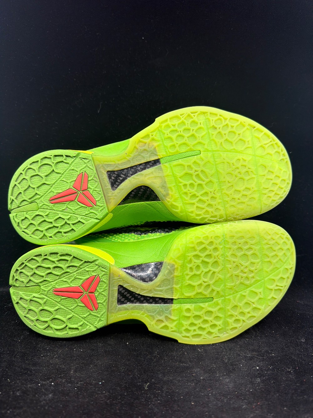 *USED/NO BOX* NIKE KOBE 6 PROTRO - GRINCH (2020)