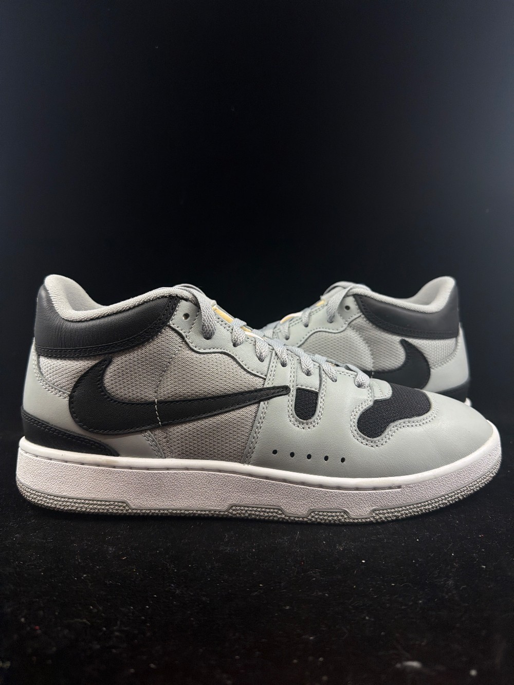 *USED* NIKE MAC ATTACK X TRAVIS SCOTT