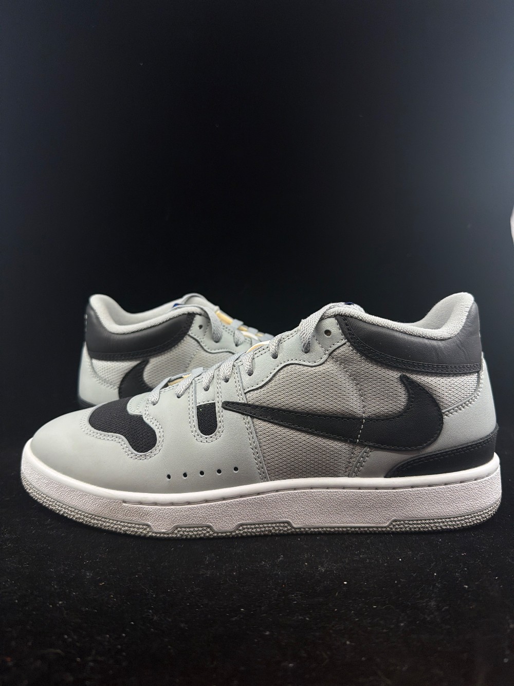 *USED* NIKE MAC ATTACK X TRAVIS SCOTT