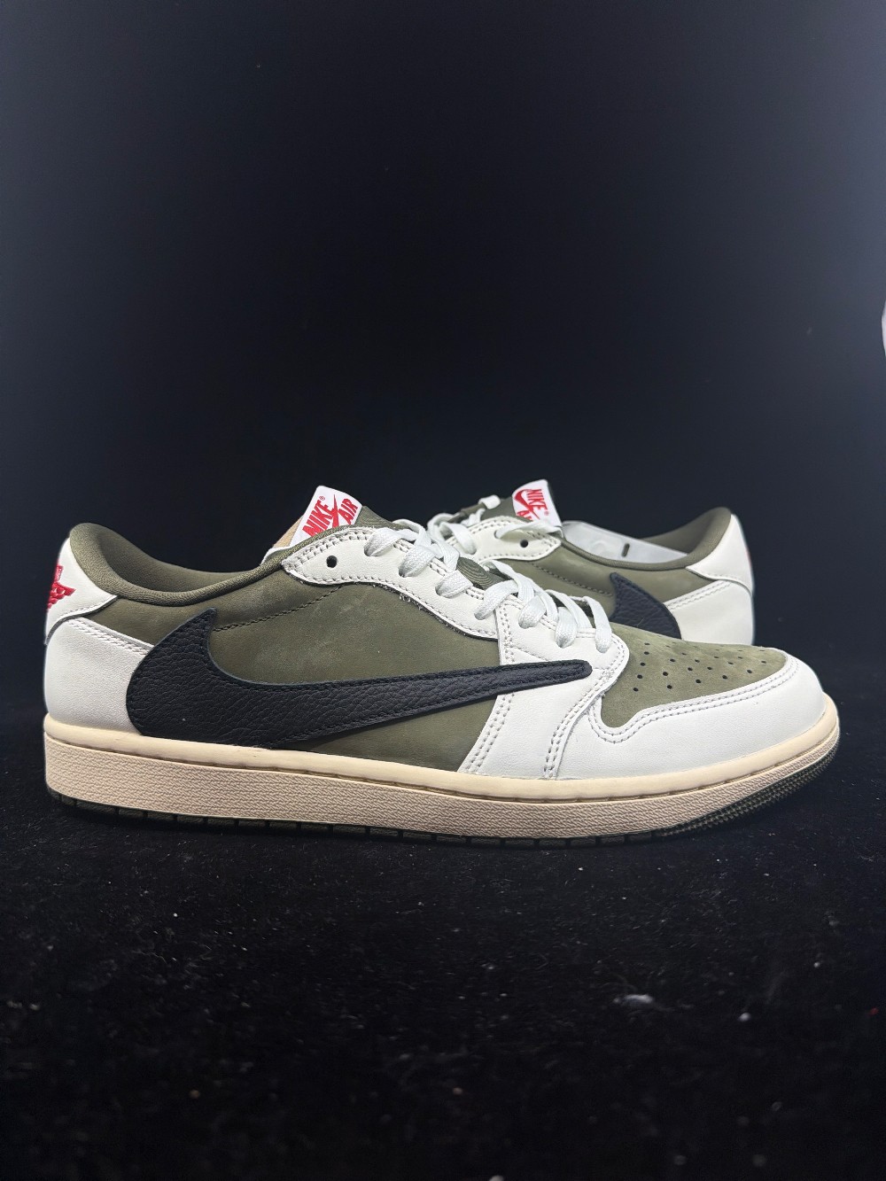 *USED* AJ 1 X TRAVIS SCOTT - MEDIUM OLIVE