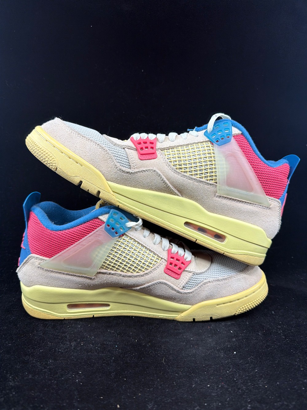 *USED* AJ 4 X UNION - GUAVA ICE