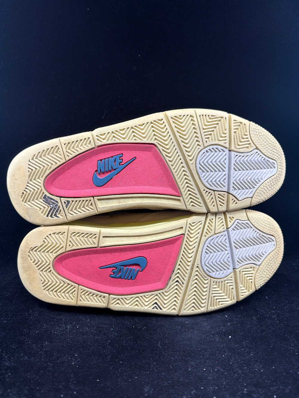 *USED* AJ 4 X UNION - GUAVA ICE