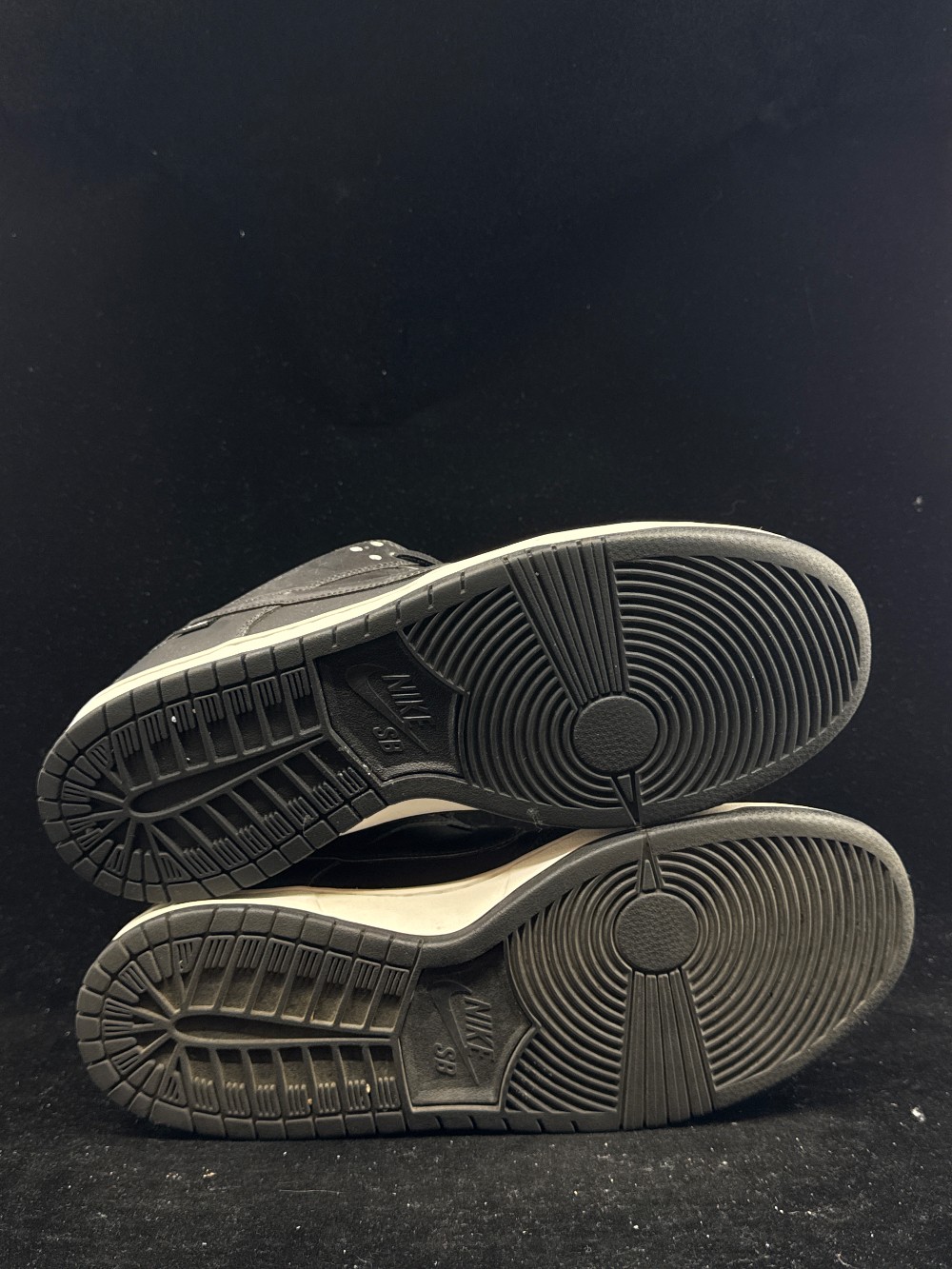 *USED* NIKE SB DUNK LOW - CIVILIST