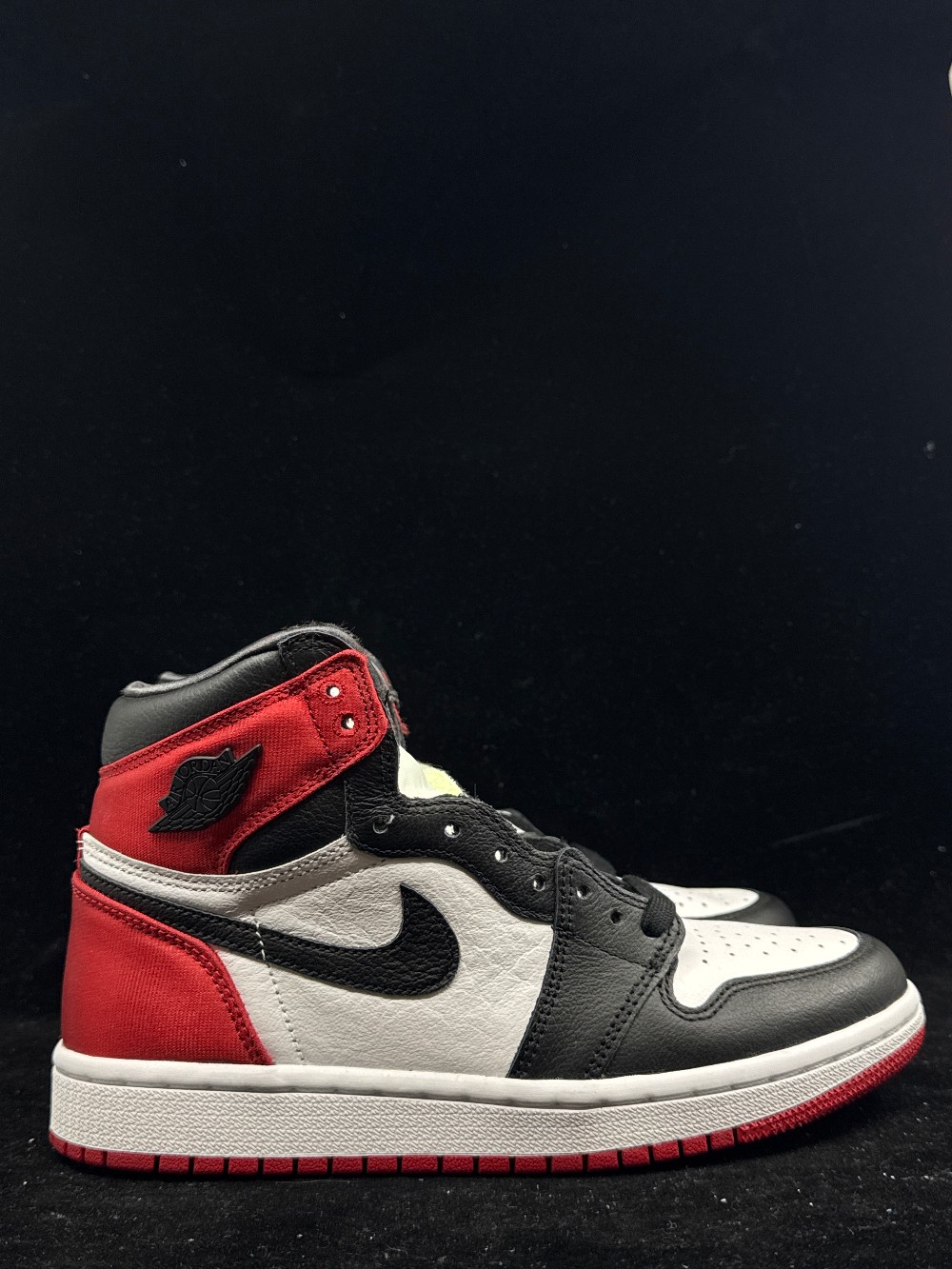 AJ 1 (W) - SATIN BLACK TOE