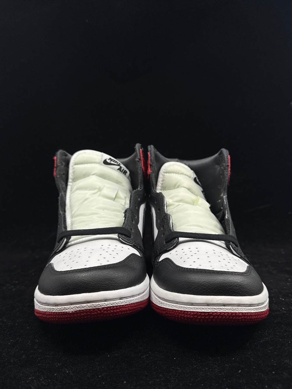 AJ 1 (W) - SATIN BLACK TOE