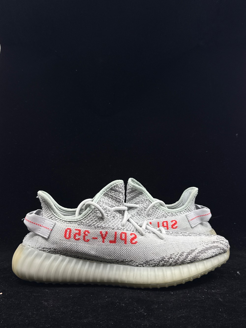 *USED* YEEZY 350 V2 - BLUE TINT