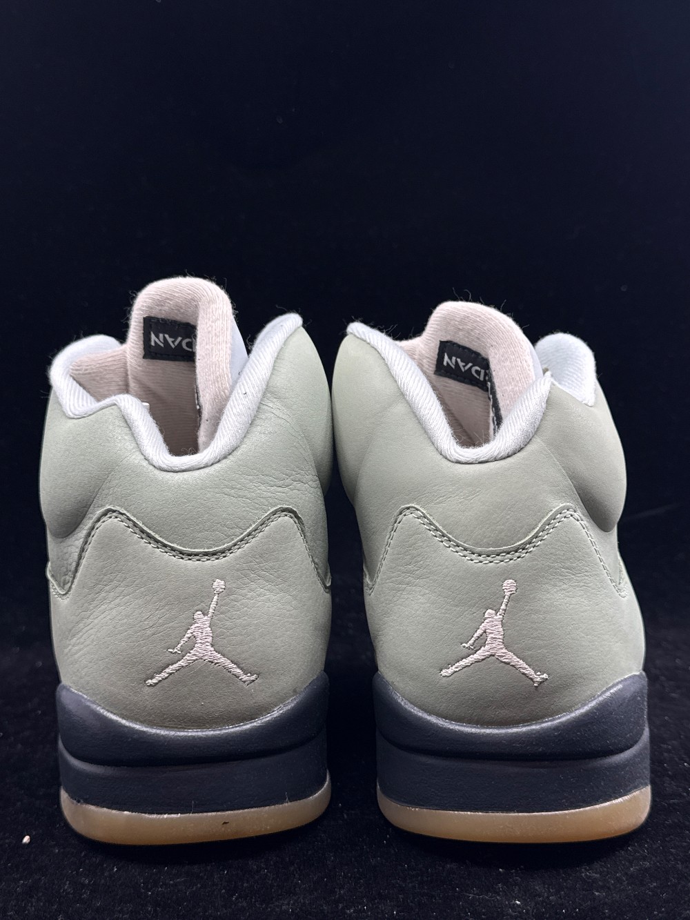 *USED* AJ 5 - JADE HORIZON