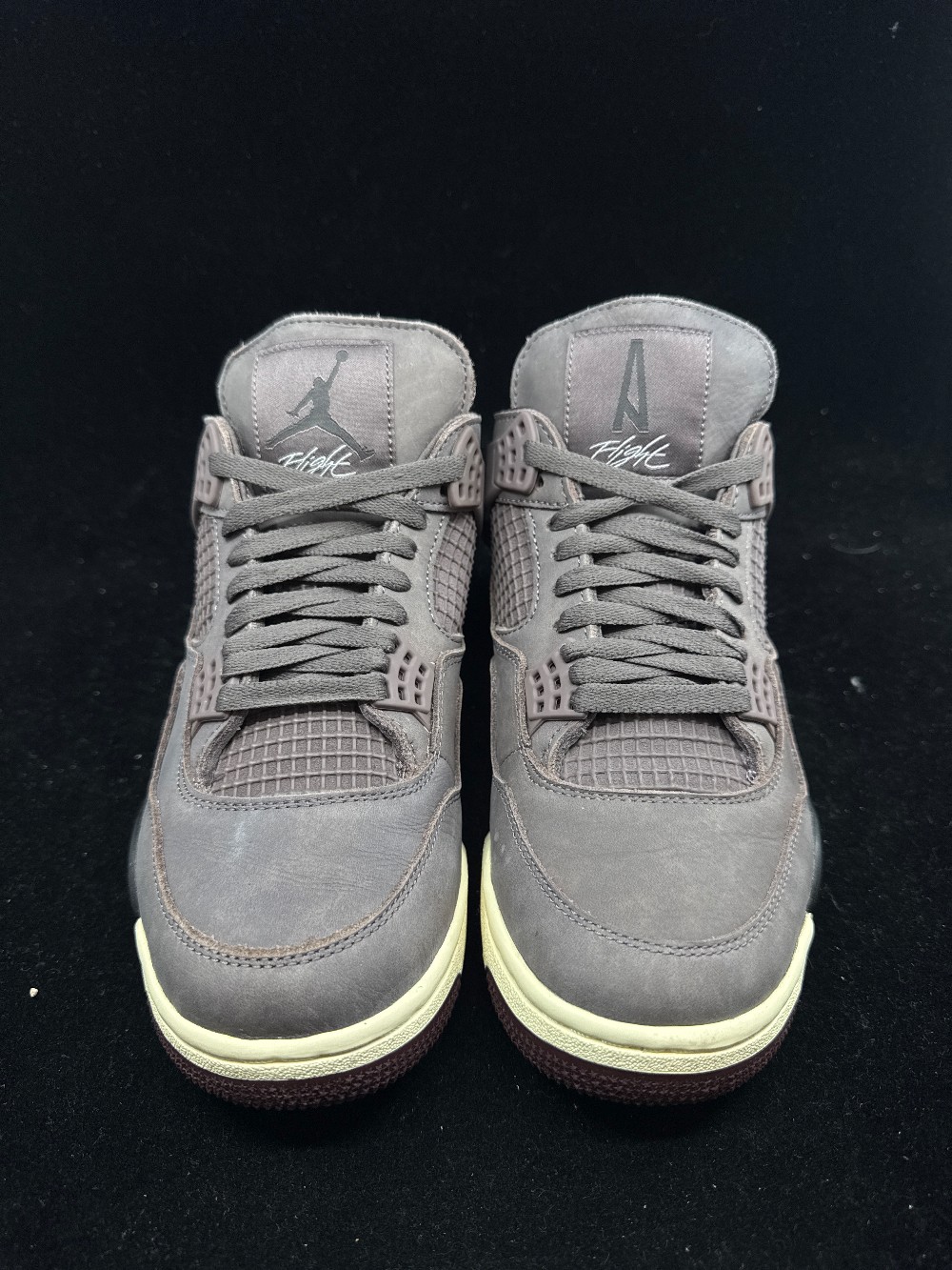 *USED* AJ 4 X A MA MANIERE - VIOLET ORE